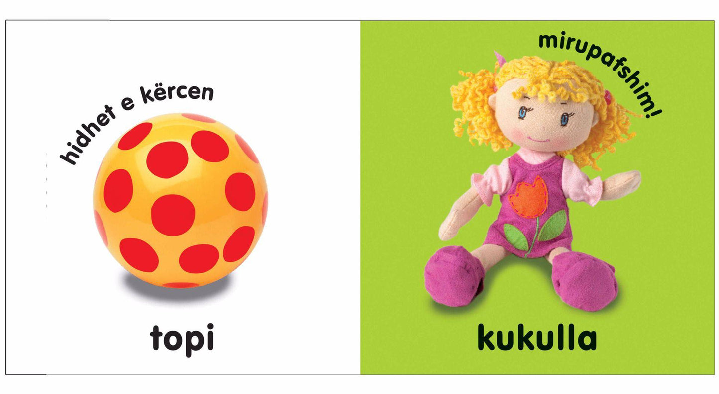 Prek dhe Ndiej: Fjalët e para